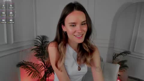 Claire online show from 09.18.25