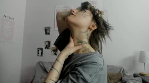 Snapshot of clarettaerps chatting on 05.27.26 Eva online show from 05.27.26