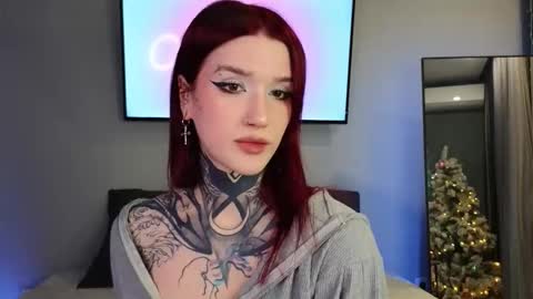 Sophie online show from 12.18.25