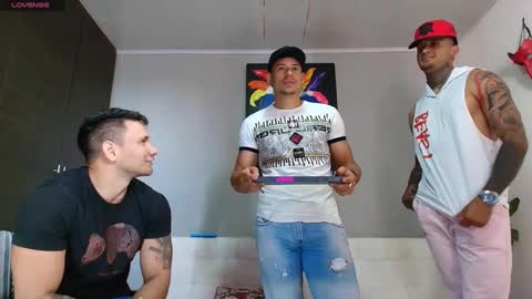 Juanpaindependent model online show from 12.10.24