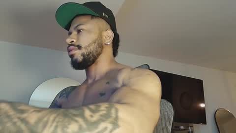 Snapshot of clark_strong chatting on 02.28.26 clark_strong online show from 02.28.26