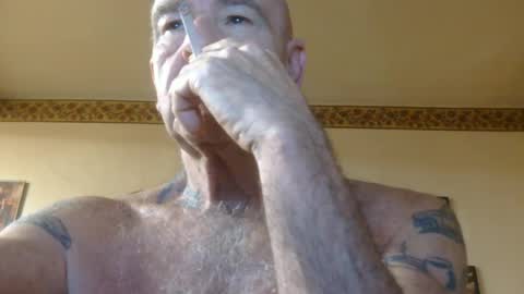 Snapshot of classic_rock_and_oldies chatting on 06.22.26 Pizza online show from 06.22.26