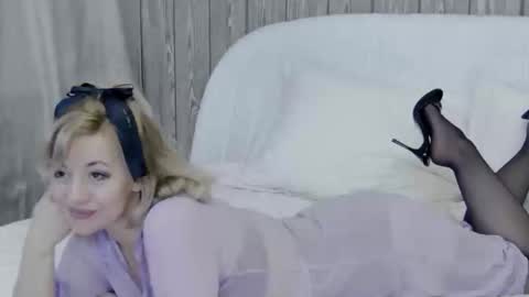 Classy Tinna online show from 04.09.26