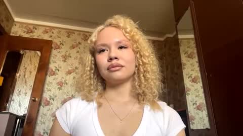 Snapshot of claudettelayel chatting on 07.14.26 claudettelayel online show from 07.14.26