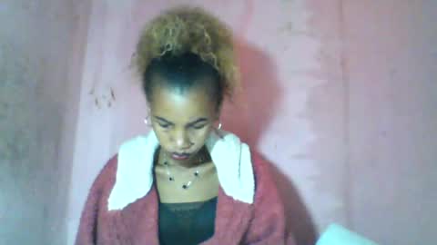 Snapshot of claudiannah chatting on 06.18.26 claudianne online show from 06.18.26
