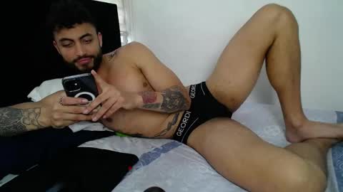 Snapshot of claybrown_ chatting on 06.05.26 Clay online show from 06.05.26