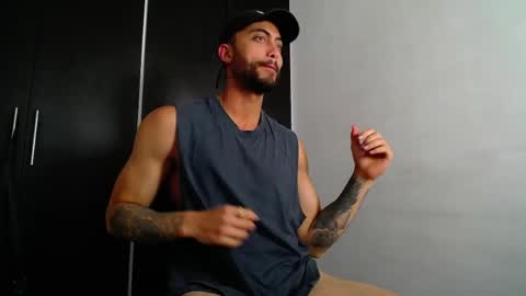 Snapshot of claybrown_ chatting on 06.06.26 Clay online show from 06.06.26