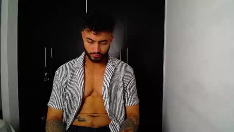 Snapshot of claybrown_ chatting on 06.11.26 Clay online show from 06.11.26