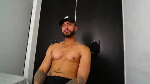 Snapshot of claybrown_ chatting on 06.19.26 Clay online show from 06.19.26