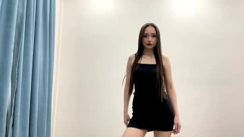 Snapshot of clementinecampion chatting on 05.04.26 Viki online show from 05.04.26
