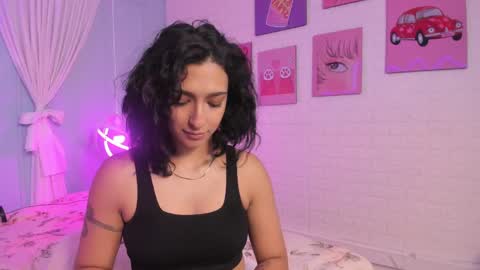 Snapshot of cleo_foxx chatting on 04.12.26 Cleo online show from 04.12.26