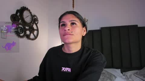 Snapshot of cleopatraa1 chatting on 04.01.26 Cleopatra online show from 04.01.26