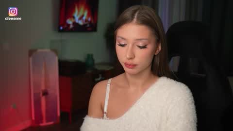 Snapshot of cleose chatting on 03.01.26 Cleo online show from 03.01.26