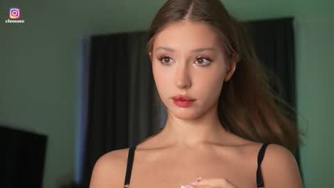 Snapshot of cleose chatting on 03.16.26 Cleo online show from 03.16.26