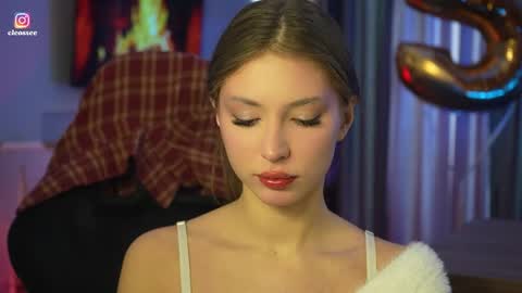 Snapshot of cleose chatting on 03.27.26 Cleo online show from 03.27.26