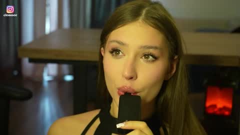 Snapshot of cleose chatting on 04.06.26 Cleo online show from 04.06.26