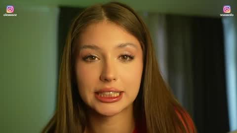 Snapshot of cleose chatting on 04.10.26 Cleo online show from 04.10.26