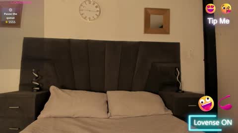 Snapshot of cleowhite_ chatting on 09.10.25 cleowhite_ online show from 09.10.25