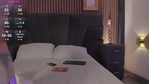 Snapshot of cleowhite_ chatting on 09.25.25 cleowhite_ online show from 09.25.25