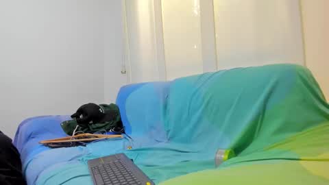 Snapshot of cleowhite_ chatting on 10.21.25 cleowhite_ online show from 10.21.25