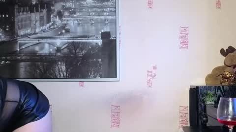 Clever Sexy online show from 12.13.25