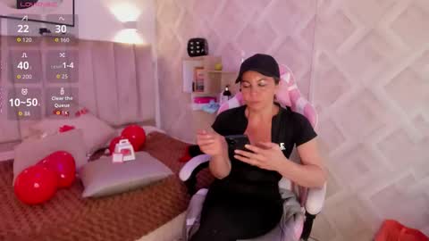 clhoe_johnson_ online show from 02.14.26