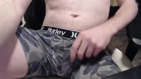 Snapshot of cliqueclique chatting on 02.28.26 CliqueClique online show from 02.28.26