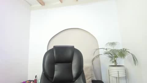 Cloe  online show from 01.13.26