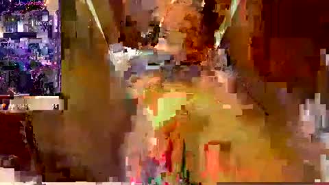 CLOE online show from 12.17.25