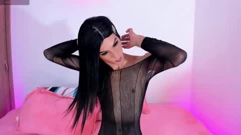 CLOE REMINTON online show from 02.04.25