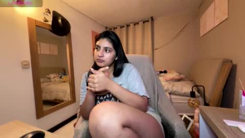 Snapshot of cloe_small08 chatting on 02.03.26 cloe small online show from 02.03.26