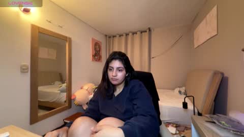 Snapshot of cloe_small08 chatting on 02.23.26 cloe small online show from 02.23.26