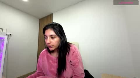 cloe small online show from 03.09.26