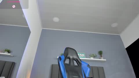 CHARLOTTE online show from 10.11.25