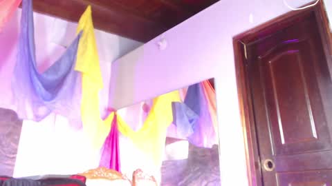 CLOE online show from 01.25.25