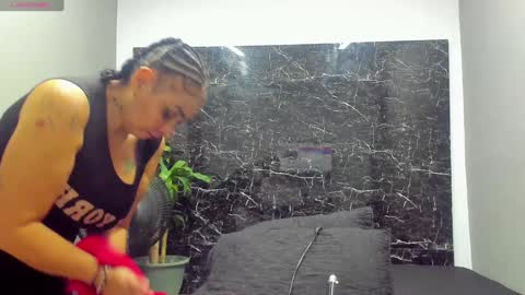 CLOE online show from 02.04.25