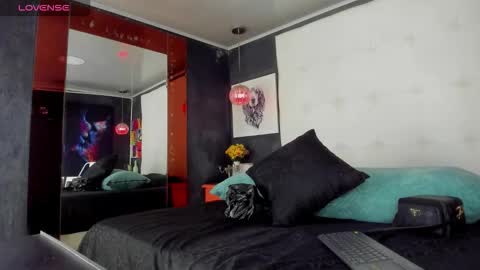 Snapshot of cloerodriguez chatting on 10.10.25 ---Cloe--- online show from 10.10.25