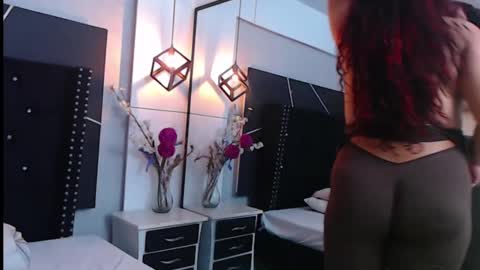 Snapshot of cloestron chatting on 10.14.25 Cloe Stron online show from 10.14.25