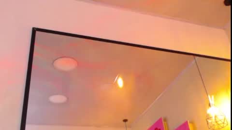 Snapshot of cloestron chatting on 11.14.25 Cloe Stron online show from 11.14.25