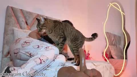 CLOE online show from 09.21.25