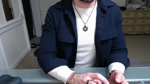 Snapshot of cloud900x chatting on 11.24.25 Cloud online show from 11.24.25