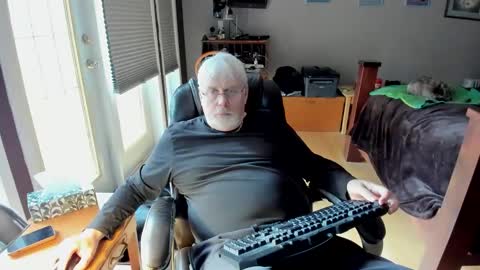 Snapshot of cloudalert62 chatting on 03.11.26 cloudalert62 online show from 03.11.26