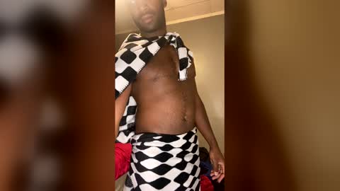 Snapshot of clouvo chatting on 12.22.25 clouvo online show from 12.22.25