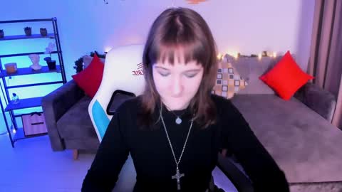  Clover  follow me  online show from 01.14.25