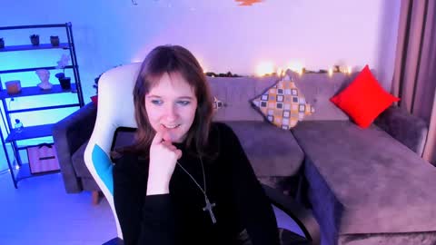  Clover  follow me  online show from 01.14.25