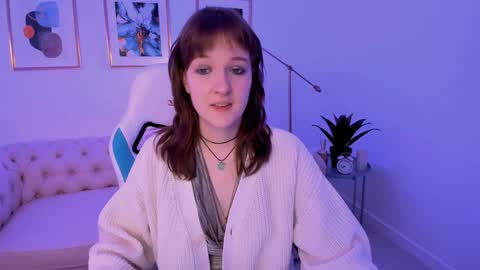  Clover  follow me  online show from 01.24.25