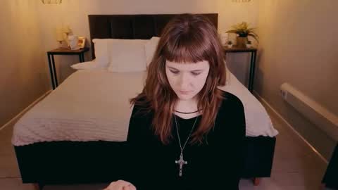  Clover  follow me  online show from 09.15.25