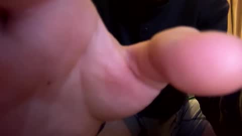 Snapshot of cloverboy1988 chatting on 11.02.25 cloverboy1988 online show from 11.02.25