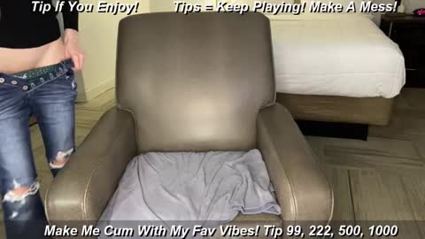 Snapshot of clumsycummer chatting on 02.26.25 B Bri ClumsySCHEDULE online show from 02.26.25
