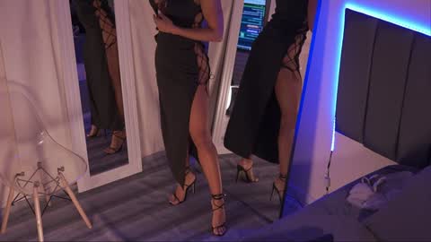 Snapshot of coconutcatin chatting on 12.26.24 Coconutcatin online show from 12.26.24